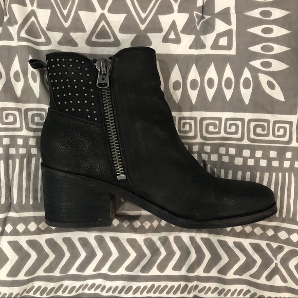 Lucky Brand Genuine Leather Black Stud Bootie - Picture 1 of 4